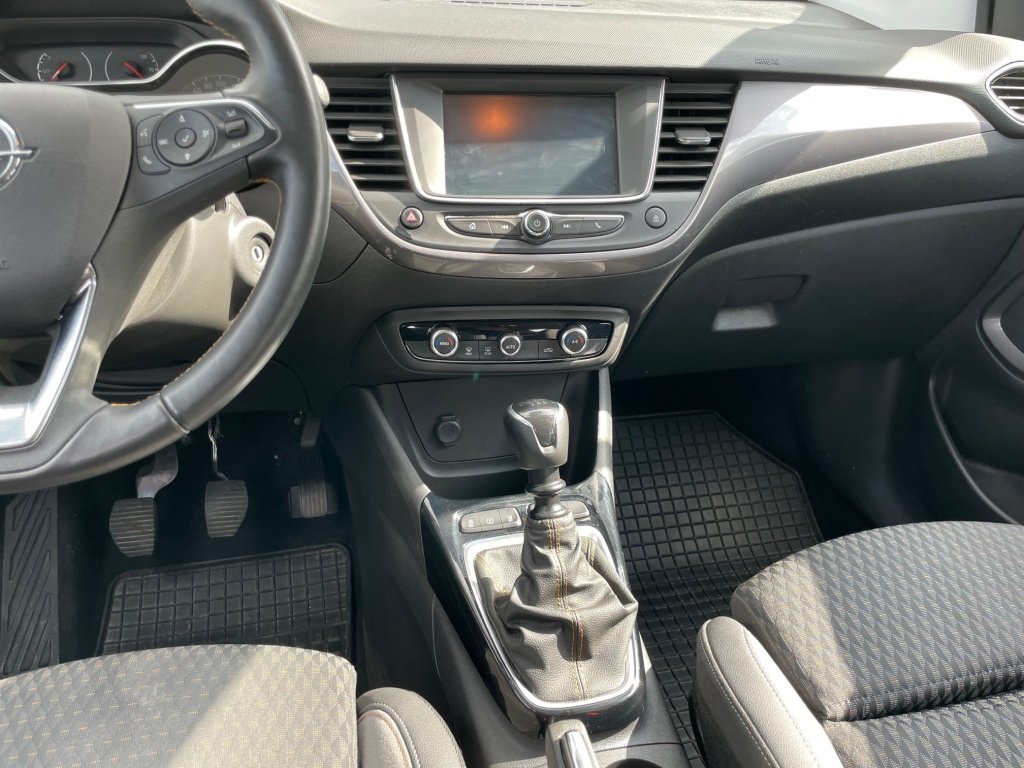 Opel Crossland X