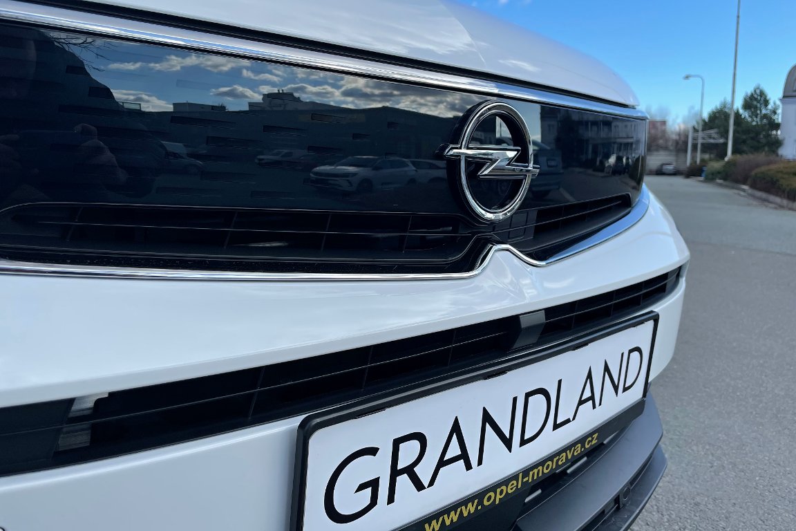 Moto Morava s.r.o. | Fotografie vozu Opel Grandland Edition 1.2 Turbo 96 kW MT6
