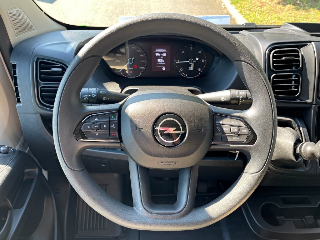 Opel Movano